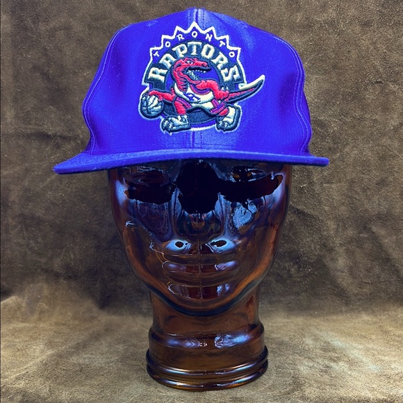 Toronto Raptors Satin Snapback Hat Mitchell & Ness - Picture 1 of 10